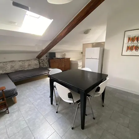 Apartman Mansarda Deliziosa A